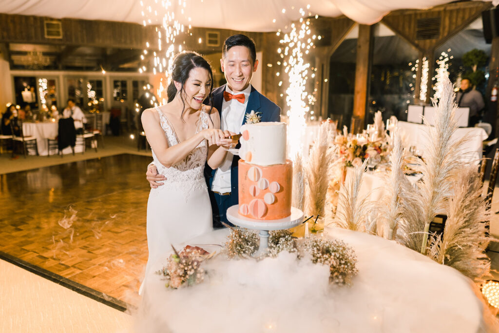 Wedding planning made easy! Find out whether you need a wedding coordinator or a planner. Explore the differences and learn when to bring in the experts. Click to read more!